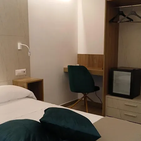 Πανσιόν Leonardo